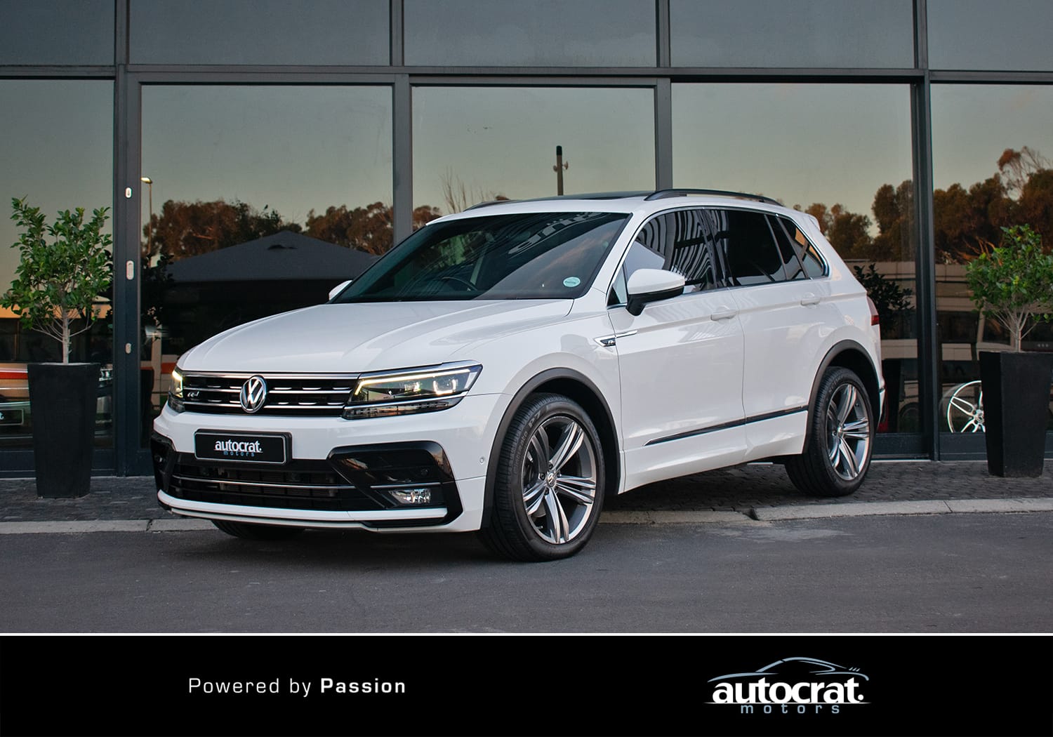 2019 Volkswagen Tiguan 2.0TDI 4Motion Highline R-Line — photo 1