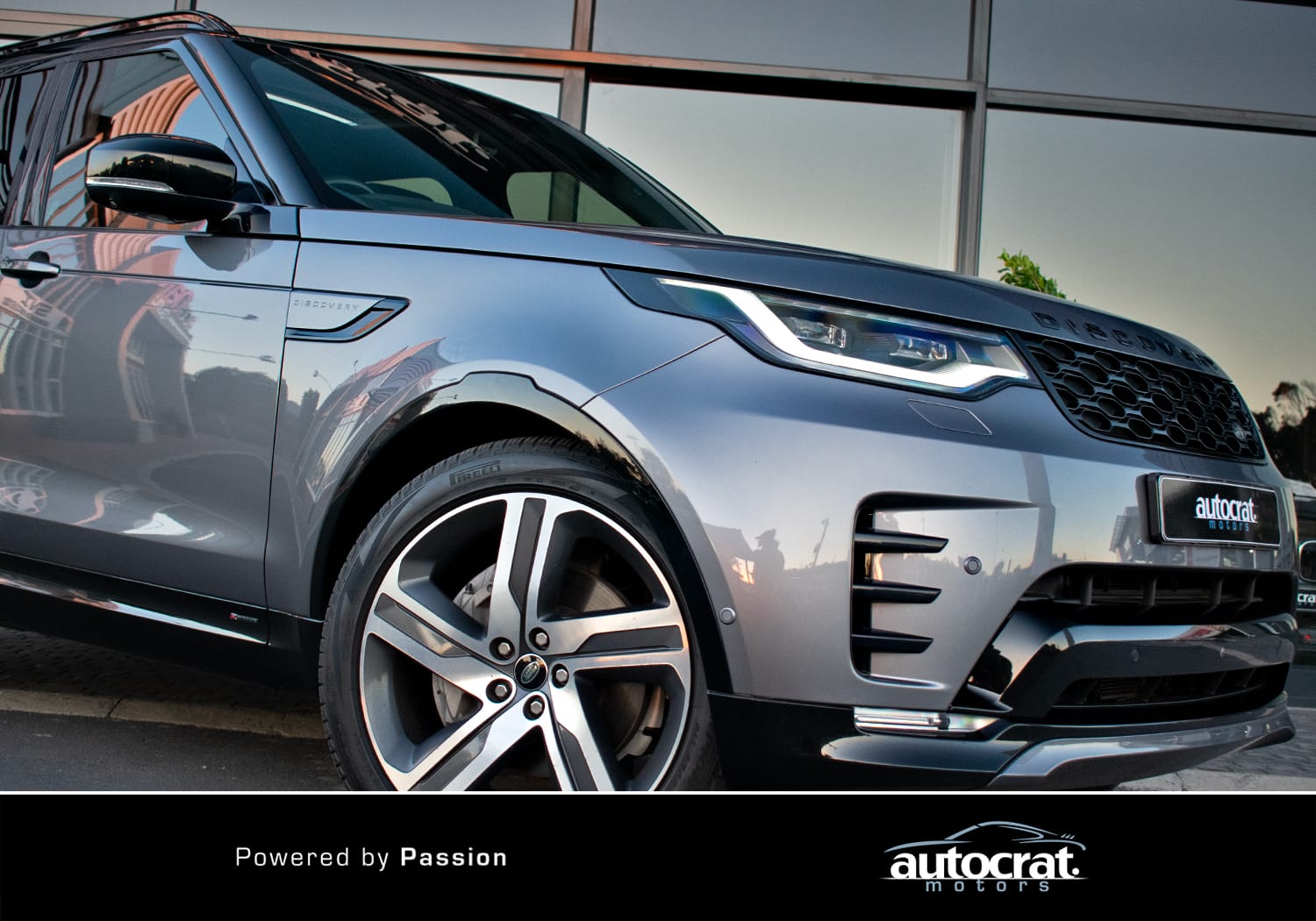 2021 Land Rover Discovery D300 R-Dynamic HSE — photo 10